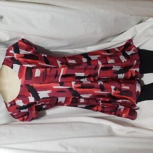 New Directions. Petite. Reds, Black Orange Short Sleeve Mini/Tunic.  Size LP